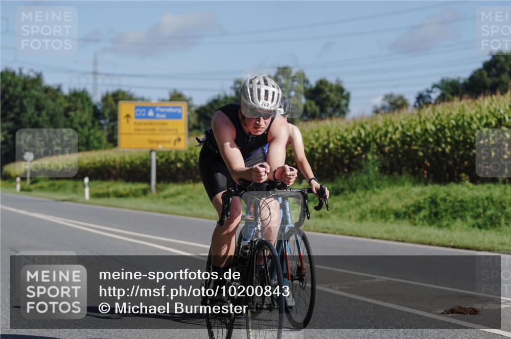 06.09.2026 - 20. Norderstedt Triathlon Michael Burmester http://msf.ph/oto/10200843 06.09.2026 10:36:52 Radfahren 702, 703 meine-sportfotos.de