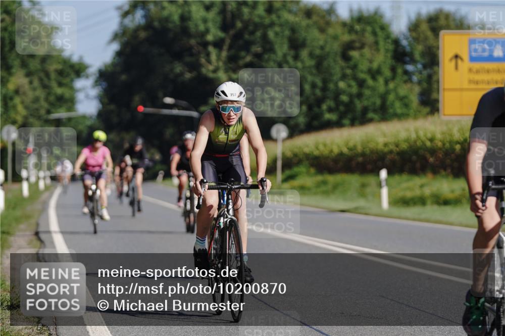06.09.2026 - 20. Norderstedt Triathlon Michael Burmester http://msf.ph/oto/10200870 06.09.2026 10:37:08 Radfahren 705, 709, 727, 731, 751, 752, 757, 1194, 1513 meine-sportfotos.de