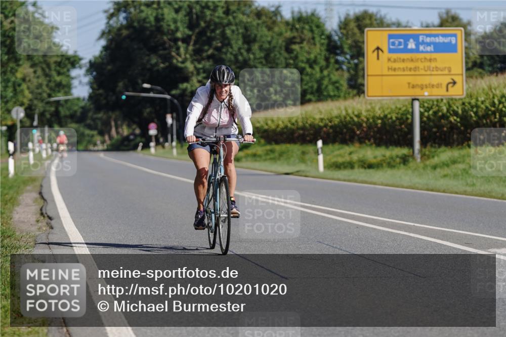 06.09.2026 - 20. Norderstedt Triathlon Michael Burmester http://msf.ph/oto/10201020 06.09.2026 10:37:24 Radfahren 1212 meine-sportfotos.de