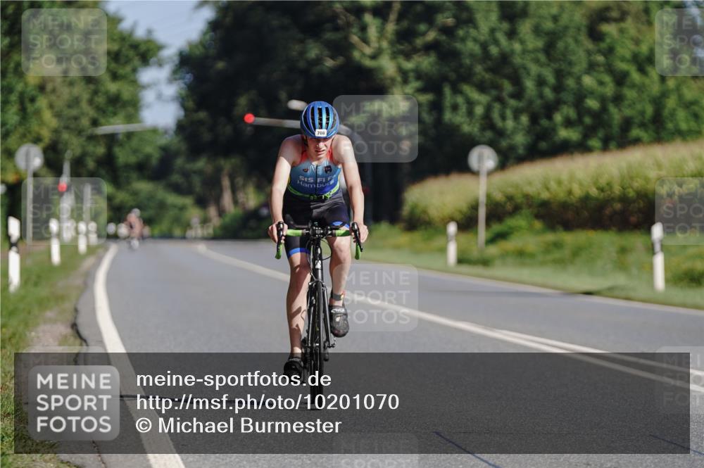 06.09.2026 - 20. Norderstedt Triathlon Michael Burmester http://msf.ph/oto/10201070 06.09.2026 10:37:53 Radfahren 708 meine-sportfotos.de