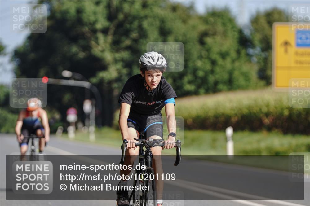 06.09.2026 - 20. Norderstedt Triathlon Michael Burmester http://msf.ph/oto/10201109 06.09.2026 10:38:13 Radfahren 719, 758 meine-sportfotos.de