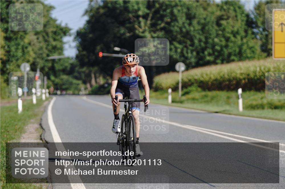 06.09.2026 - 20. Norderstedt Triathlon Michael Burmester http://msf.ph/oto/10201113 06.09.2026 10:38:14 Radfahren 719, 758 meine-sportfotos.de