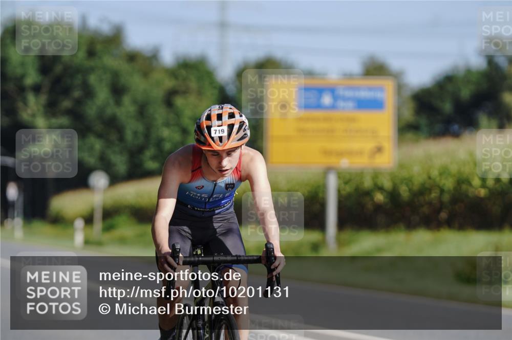 06.09.2026 - 20. Norderstedt Triathlon Michael Burmester http://msf.ph/oto/10201131 06.09.2026 10:38:15 Radfahren 719, 758 meine-sportfotos.de