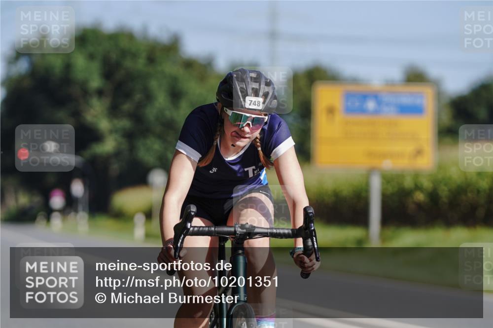06.09.2026 - 20. Norderstedt Triathlon Michael Burmester http://msf.ph/oto/10201351 06.09.2026 10:40:05 Radfahren 748 meine-sportfotos.de