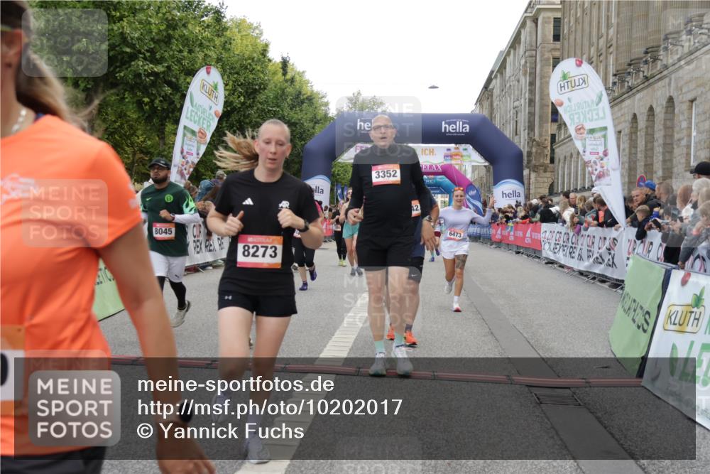 06.09.2026 - CURREX Alsterlauf Yannick Fuchs http://msf.ph/oto/10202017 06.09.2026 10:08:20 Ziel 2155, 2363, 2440, 2504, 2785, 3200, 3309, 3352, 3933, 4146, 4169, 4247, 4399, 4447, 4590, 5342, 5502, 5507, 5582, 6473, 8045, 8258, 8260, 8297 meine-sportfotos.de