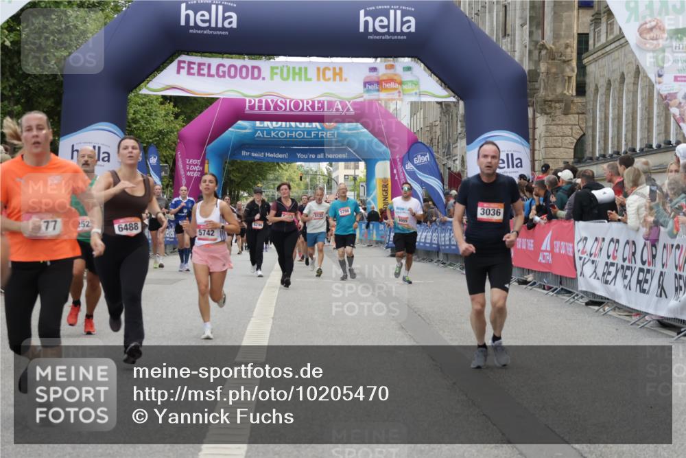 06.09.2026 - CURREX Alsterlauf Yannick Fuchs http://msf.ph/oto/10205470 06.09.2026 10:08:55 Ziel 2777, 3036, 3540, 4274, 4738, 4746, 5125, 5252, 5367, 5742, 6488 meine-sportfotos.de