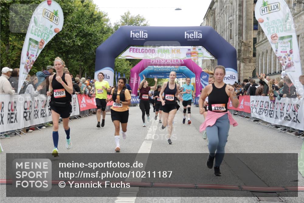 06.09.2026 - CURREX Alsterlauf Yannick Fuchs http://msf.ph/oto/10211187 06.09.2026 10:09:30 Ziel 2082, 2201, 2707, 2742, 4222, 4280, 4328, 4536, 4815, 4986, 5241, 5259, 5260, 6070, 6492, 8271, 8294 meine-sportfotos.de