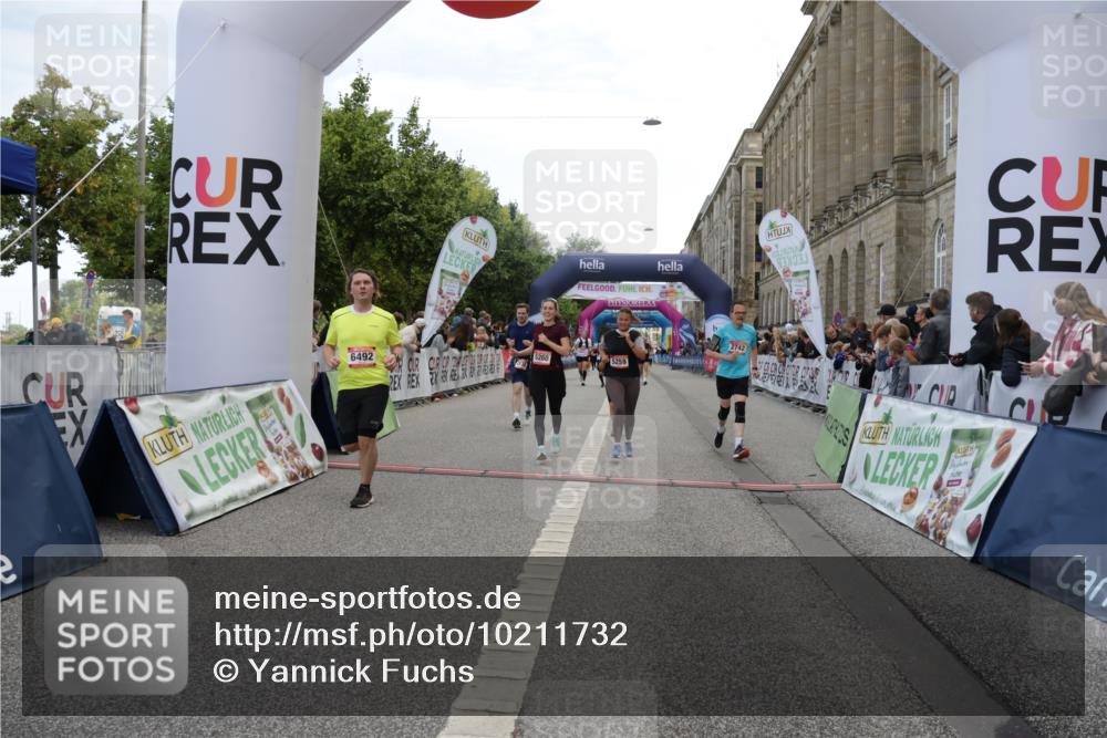 06.09.2026 - CURREX Alsterlauf Yannick Fuchs http://msf.ph/oto/10211732 06.09.2026 10:09:34 Ziel 2707, 2742, 4138, 4280, 4328, 4536, 4986, 5259, 5260, 6278, 6492, 8271 meine-sportfotos.de