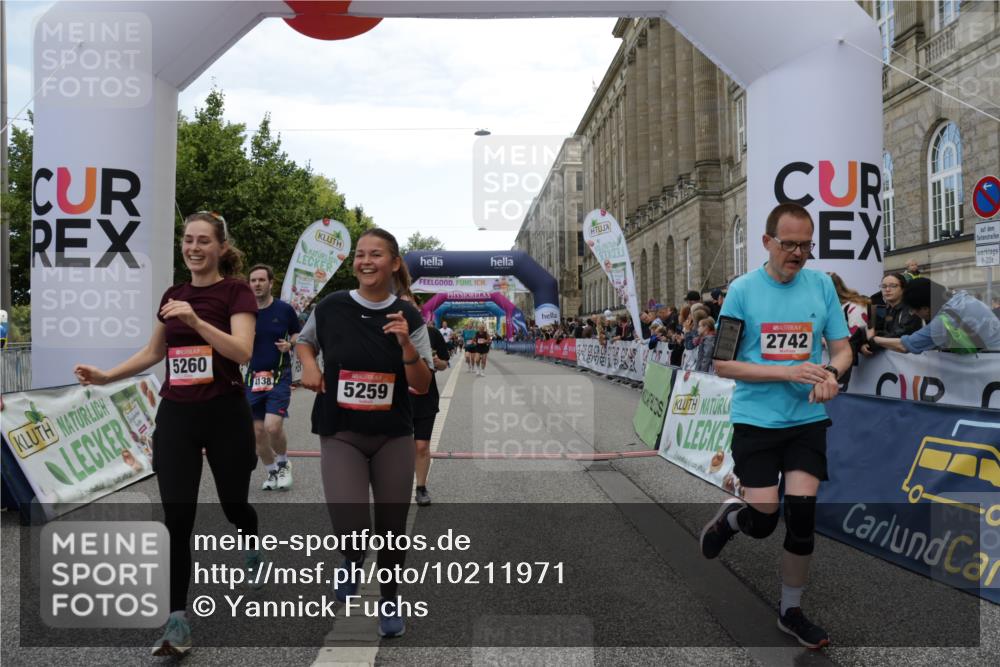 06.09.2026 - CURREX Alsterlauf Yannick Fuchs http://msf.ph/oto/10211971 06.09.2026 10:09:36 Ziel 2707, 2742, 3785, 3787, 4138, 4280, 4328, 4536, 4986, 5259, 5260, 6278, 6492 meine-sportfotos.de