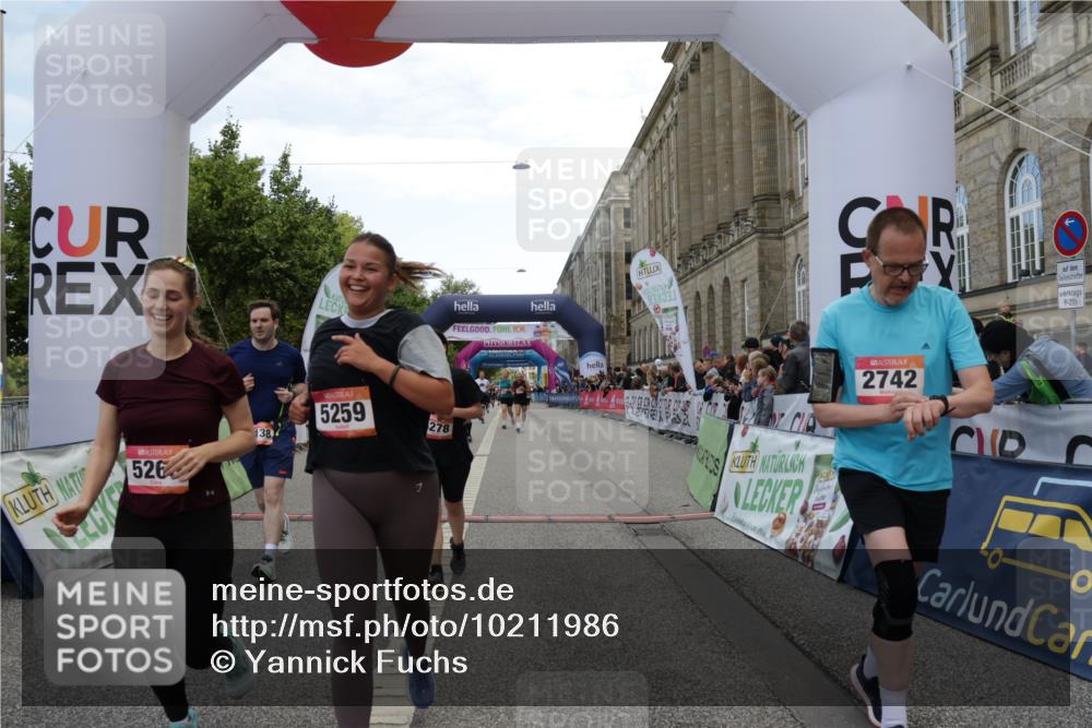 06.09.2026 - CURREX Alsterlauf Yannick Fuchs http://msf.ph/oto/10211986 06.09.2026 10:09:36 Ziel 2707, 2742, 3785, 3787, 4138, 4280, 4328, 4536, 4986, 5259, 5260, 6278, 6492 meine-sportfotos.de