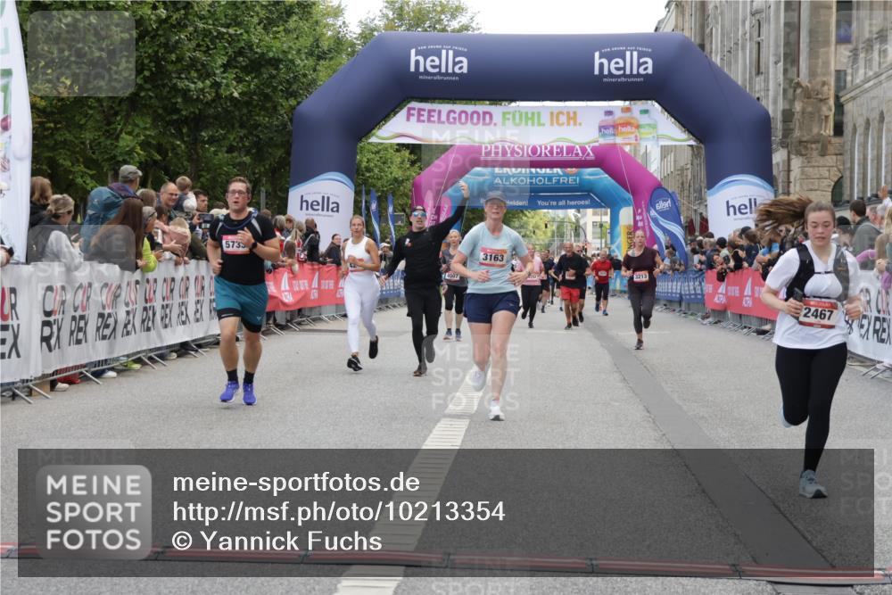 06.09.2026 - CURREX Alsterlauf Yannick Fuchs http://msf.ph/oto/10213354 06.09.2026 10:09:55 Ziel 2467, 3163, 3326, 4242, 4244, 4784, 5357, 5733, 5835, 5836, 6410, 6466 meine-sportfotos.de