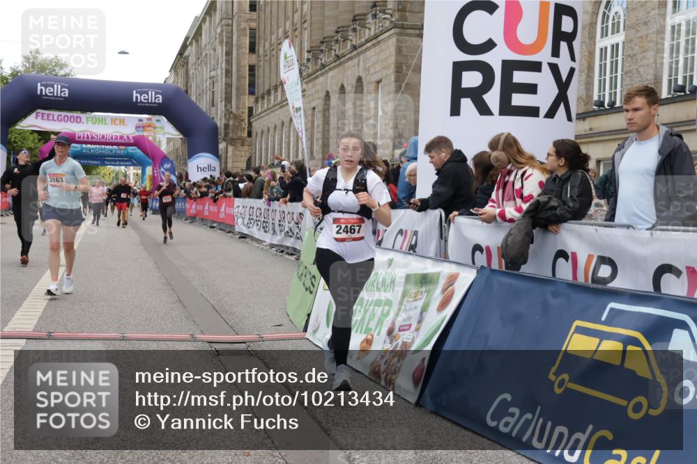 06.09.2026 - CURREX Alsterlauf Yannick Fuchs http://msf.ph/oto/10213434 06.09.2026 10:09:57 Ziel 2467, 3163, 3213, 3326, 4242, 4244, 5357, 5733, 5835, 5836, 6410 meine-sportfotos.de