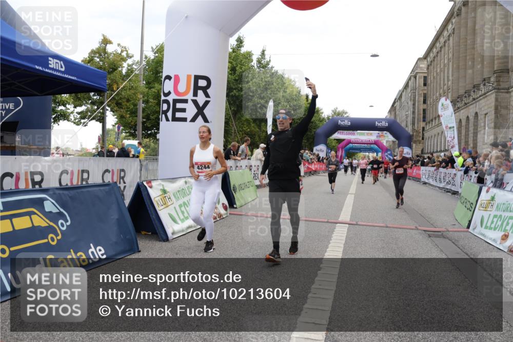 06.09.2026 - CURREX Alsterlauf Yannick Fuchs http://msf.ph/oto/10213604 06.09.2026 10:10:01 Ziel 2467, 3163, 3213, 3326, 4242, 4244, 4507, 5733 meine-sportfotos.de