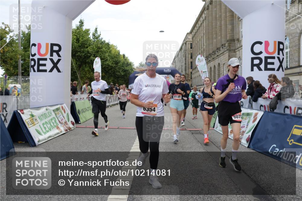 06.09.2026 - CURREX Alsterlauf Yannick Fuchs http://msf.ph/oto/10214081 06.09.2026 10:10:12 Ziel 2057, 2607, 2634, 2747, 3277, 3283, 4195, 4246, 4248, 4252, 4710, 5008, 6338, 6354, 8072, 8115, 8149, 8241 meine-sportfotos.de