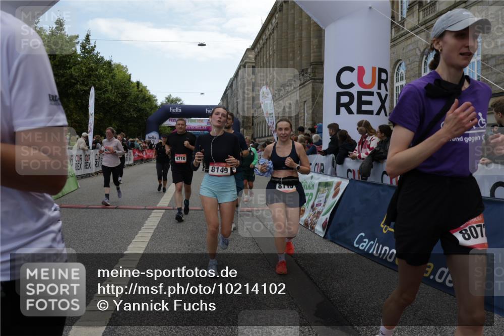06.09.2026 - CURREX Alsterlauf Yannick Fuchs http://msf.ph/oto/10214102 06.09.2026 10:10:13 Ziel 2057, 2607, 2634, 2747, 3277, 3283, 4166, 4195, 4246, 4248, 4252, 4710, 4984, 5008, 6338, 6354, 8072, 8115, 8149, 8241 meine-sportfotos.de