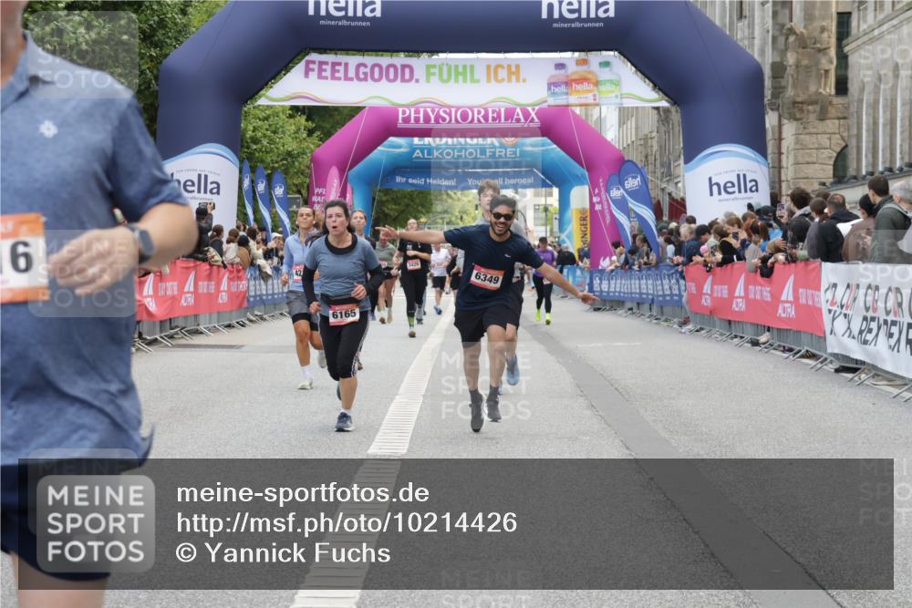 06.09.2026 - CURREX Alsterlauf Yannick Fuchs http://msf.ph/oto/10214426 06.09.2026 10:10:23 Ziel 4166, 4402, 4775, 4816, 4855, 4984, 5558, 6165, 6349, 8034 meine-sportfotos.de