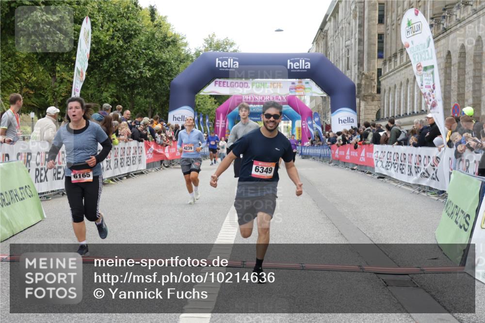 06.09.2026 - CURREX Alsterlauf Yannick Fuchs http://msf.ph/oto/10214636 06.09.2026 10:10:26 Ziel 4144, 4239, 4402, 4694, 4775, 4816, 4855, 5558, 6165, 6349, 8034 meine-sportfotos.de