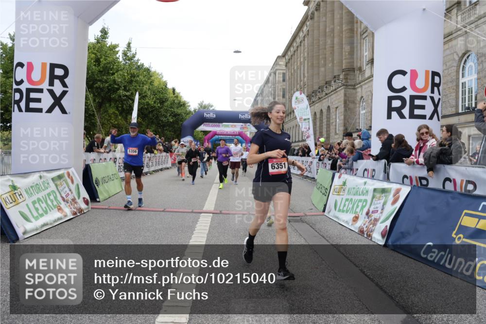 06.09.2026 - CURREX Alsterlauf Yannick Fuchs http://msf.ph/oto/10215040 06.09.2026 10:10:37 Ziel 2509, 2670, 2674, 3077, 3127, 3278, 3426, 3649, 3930, 4066, 4167, 4959, 5356, 6220, 6351 meine-sportfotos.de