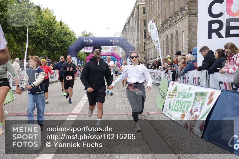 06.09.2026 - CURREX Alsterlauf Yannick Fuchs http://msf.ph/oto/10215265 06.09.2026 10:10:42 Ziel 2058, 2509, 2589, 2670, 2674, 3127, 3278, 3345, 3649, 3930, 4066, 4077, 4167, 4211, 4238, 4697, 4959, 5356, 6220, 6351 meine-sportfotos.de