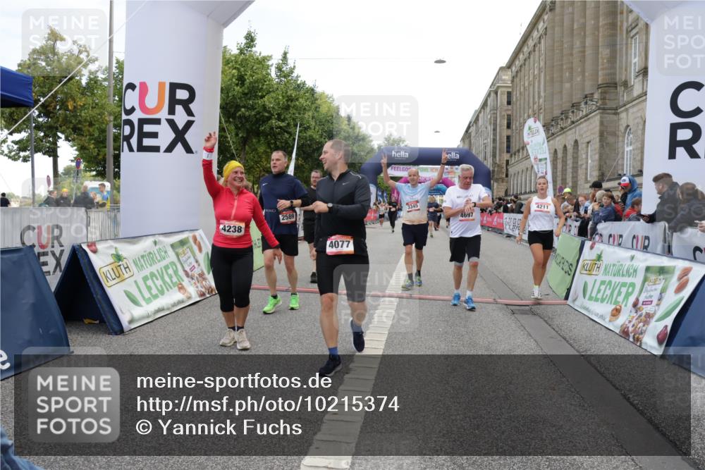 06.09.2026 - CURREX Alsterlauf Yannick Fuchs http://msf.ph/oto/10215374 06.09.2026 10:10:45 Ziel 2058, 2509, 2589, 2670, 2674, 2734, 3127, 3345, 3348, 3649, 3930, 4066, 4077, 4167, 4211, 4238, 4697, 4959, 6220 meine-sportfotos.de