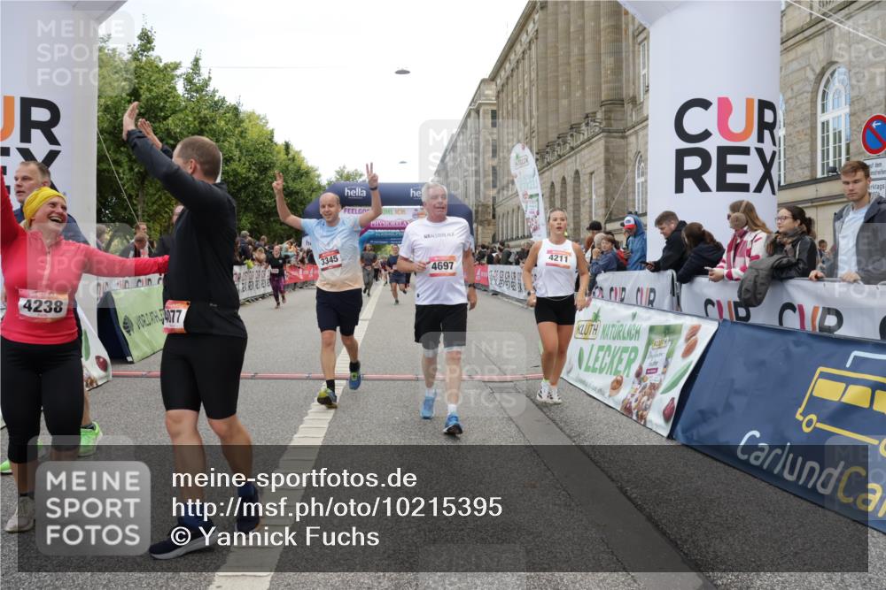 06.09.2026 - CURREX Alsterlauf Yannick Fuchs http://msf.ph/oto/10215395 06.09.2026 10:10:46 Ziel 2058, 2365, 2509, 2589, 2670, 2674, 2734, 3127, 3345, 3348, 3649, 3840, 3930, 4077, 4167, 4211, 4238, 4697, 4959, 6220, 6434 meine-sportfotos.de