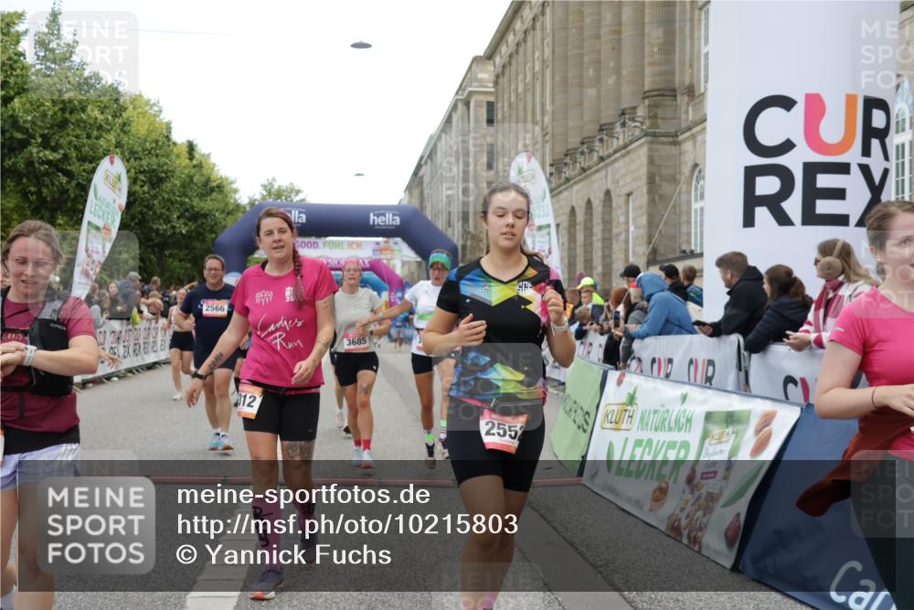06.09.2026 - CURREX Alsterlauf Yannick Fuchs http://msf.ph/oto/10215803 06.09.2026 10:10:59 Ziel 2226, 2312, 2417, 2427, 2552, 2566, 2616, 2732, 2982, 3171, 3685, 3687, 3988, 3995, 5141, 5142, 5555, 5826, 5898, 6088, 8292 meine-sportfotos.de