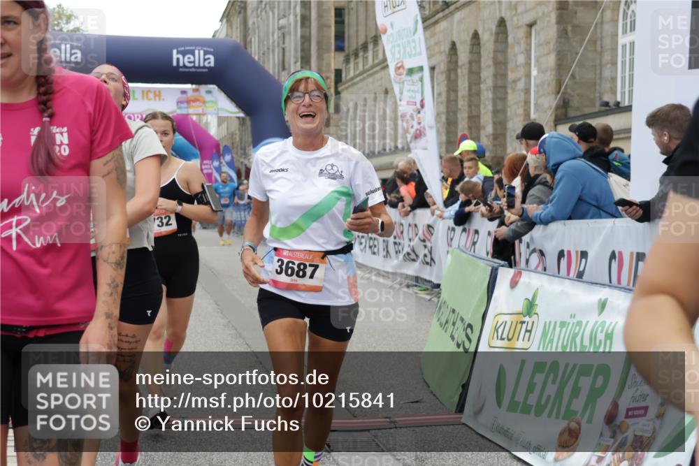 06.09.2026 - CURREX Alsterlauf Yannick Fuchs http://msf.ph/oto/10215841 06.09.2026 10:11:00 Ziel 2226, 2312, 2417, 2427, 2552, 2566, 2616, 2732, 2982, 3171, 3685, 3687, 3988, 3995, 5141, 5142, 5555, 5826, 5888, 5898, 6088, 8292 meine-sportfotos.de
