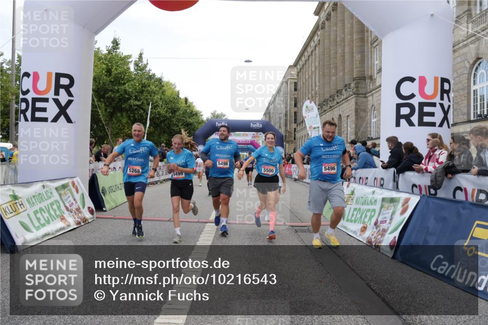 06.09.2026 - CURREX Alsterlauf Yannick Fuchs http://msf.ph/oto/10216543 06.09.2026 10:11:09 Ziel 2324, 2889, 2890, 3171, 3988, 4409, 5268, 5392, 5393, 5496, 5498, 5499, 5500, 5818, 5826, 5888, 8292 meine-sportfotos.de