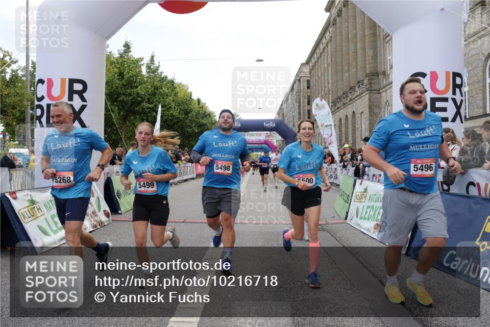 06.09.2026 - CURREX Alsterlauf Yannick Fuchs http://msf.ph/oto/10216718 06.09.2026 10:11:10 Ziel 2324, 2889, 2890, 3171, 4409, 5268, 5327, 5351, 5392, 5393, 5496, 5498, 5499, 5500, 5818, 5826, 5888, 8292 meine-sportfotos.de