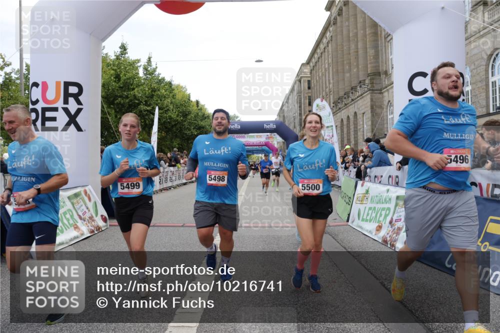 06.09.2026 - CURREX Alsterlauf Yannick Fuchs http://msf.ph/oto/10216741 06.09.2026 10:11:10 Ziel 2324, 2889, 2890, 3171, 4409, 5268, 5327, 5351, 5392, 5393, 5496, 5498, 5499, 5500, 5818, 5826, 5888, 8292 meine-sportfotos.de