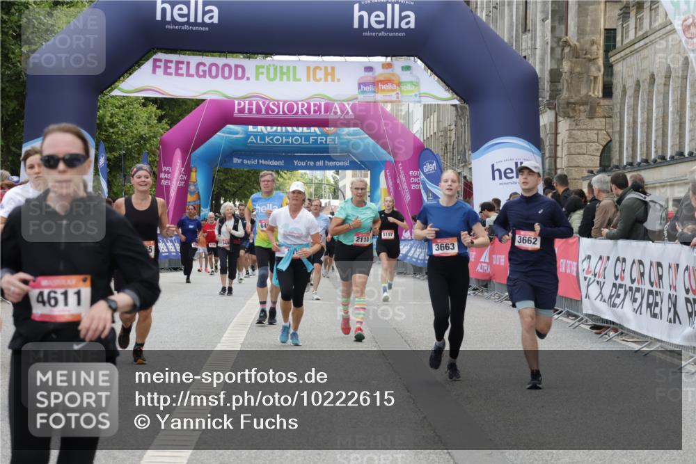 06.09.2026 - CURREX Alsterlauf Yannick Fuchs http://msf.ph/oto/10222615 06.09.2026 10:11:45 Ziel 2125, 2192, 2356, 2701, 3060, 3662, 3663, 3704, 4188, 4189, 4276, 4611, 5451, 5458, 6019, 6166, 6362, 6446, 8165, 8166 meine-sportfotos.de