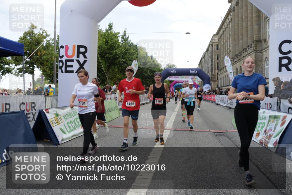 06.09.2026 - CURREX Alsterlauf Yannick Fuchs http://msf.ph/oto/10223016 06.09.2026 10:11:50 Ziel 2110, 2125, 2192, 2701, 3060, 3662, 3663, 3704, 4276, 4611, 4653, 5197, 5292, 6019, 6166, 6362, 6467, 8165, 8166 meine-sportfotos.de