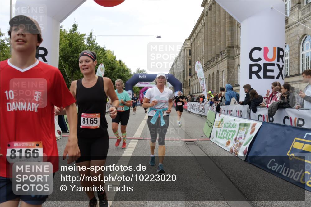 06.09.2026 - CURREX Alsterlauf Yannick Fuchs http://msf.ph/oto/10223020 06.09.2026 10:11:51 Ziel 2110, 2125, 2192, 2701, 3662, 3663, 3704, 4276, 4611, 4653, 5197, 5292, 6166, 6362, 6467, 8165, 8166 meine-sportfotos.de
