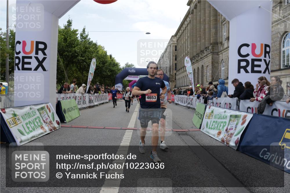 06.09.2026 - CURREX Alsterlauf Yannick Fuchs http://msf.ph/oto/10223036 06.09.2026 10:11:55 Ziel 2110, 2192, 2701, 3198, 3662, 3663, 3776, 3777, 4276, 4653, 4787, 4790, 5197, 5292, 6467, 8165, 8166 meine-sportfotos.de
