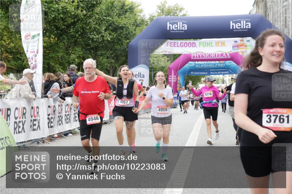 06.09.2026 - CURREX Alsterlauf Yannick Fuchs http://msf.ph/oto/10223083 06.09.2026 10:12:05 Ziel 3108, 3128, 3198, 3557, 3761, 3776, 3777, 4215, 4216, 4223, 4787, 4790, 4946, 4957, 4958, 6271 meine-sportfotos.de