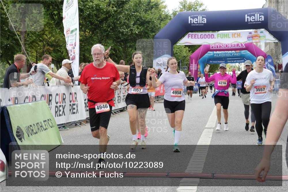 06.09.2026 - CURREX Alsterlauf Yannick Fuchs http://msf.ph/oto/10223089 06.09.2026 10:12:06 Ziel 3108, 3128, 3198, 3557, 3761, 3776, 3777, 4215, 4216, 4223, 4787, 4790, 4946, 4957, 4958, 6271 meine-sportfotos.de