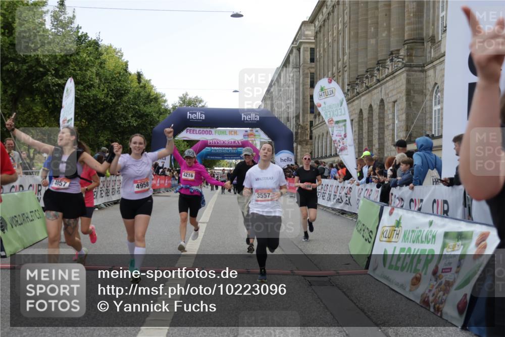06.09.2026 - CURREX Alsterlauf Yannick Fuchs http://msf.ph/oto/10223096 06.09.2026 10:12:07 Ziel 3108, 3128, 3557, 3761, 3777, 4215, 4216, 4223, 4787, 4790, 4946, 4957, 4958, 6271 meine-sportfotos.de