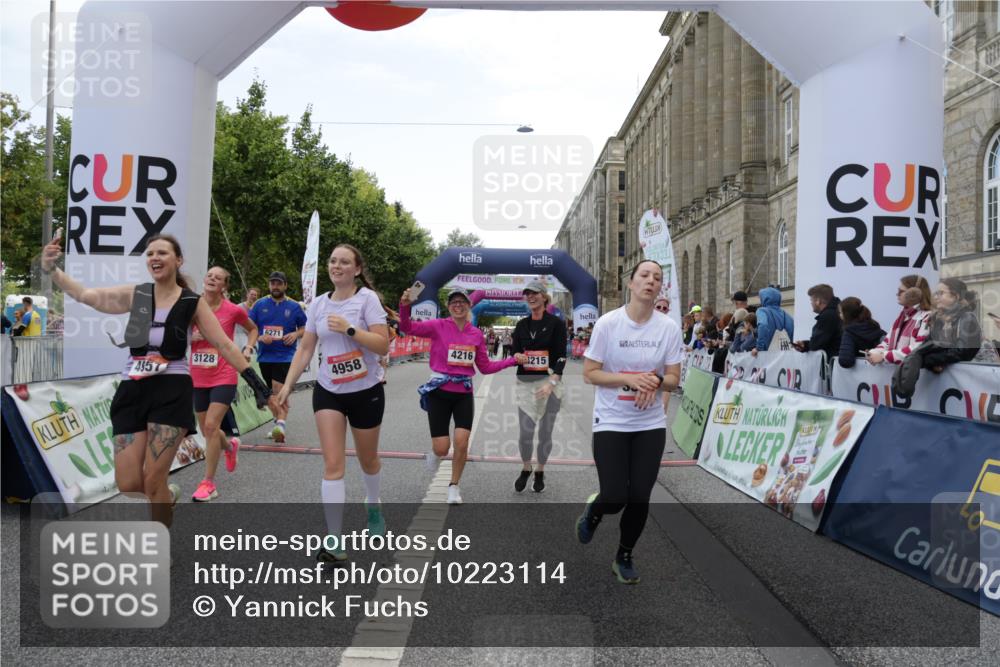 06.09.2026 - CURREX Alsterlauf Yannick Fuchs http://msf.ph/oto/10223114 06.09.2026 10:12:08 Ziel 3108, 3128, 3557, 3601, 3761, 4215, 4216, 4223, 4946, 4957, 4958, 6271 meine-sportfotos.de