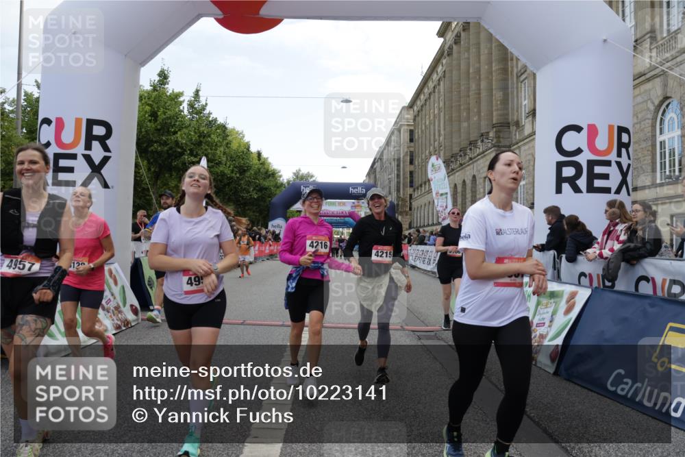 06.09.2026 - CURREX Alsterlauf Yannick Fuchs http://msf.ph/oto/10223141 06.09.2026 10:12:09 Ziel 3108, 3128, 3557, 3601, 3761, 4215, 4216, 4223, 4946, 4957, 4958, 6271 meine-sportfotos.de