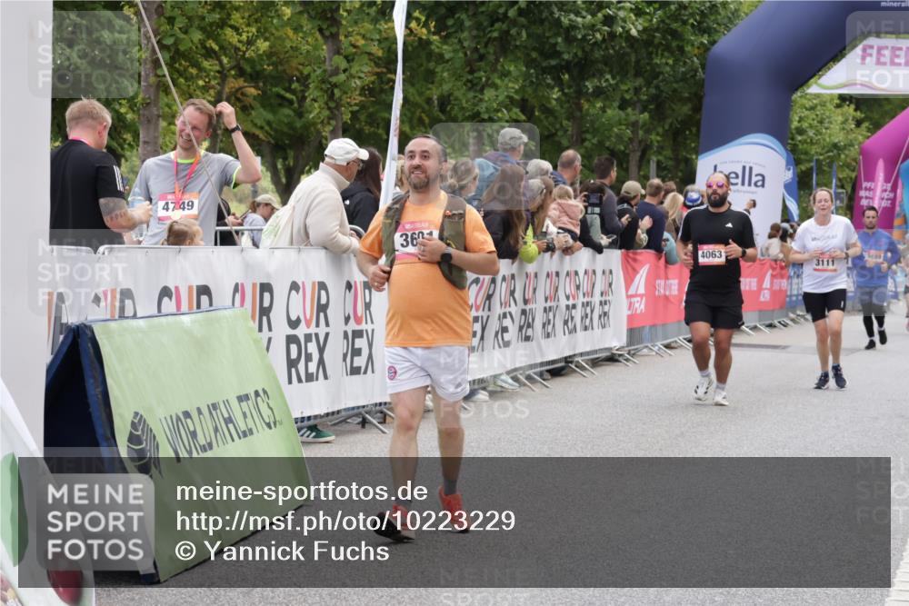 06.09.2026 - CURREX Alsterlauf Yannick Fuchs http://msf.ph/oto/10223229 06.09.2026 10:12:12 Ziel 3108, 3128, 3557, 3601, 4063, 4215, 4216, 4946, 4957, 4958, 6271 meine-sportfotos.de