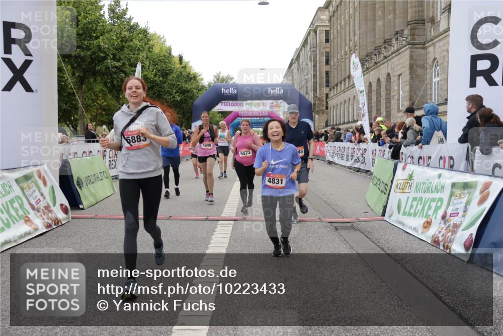 06.09.2026 - CURREX Alsterlauf Yannick Fuchs http://msf.ph/oto/10223433 06.09.2026 10:12:21 Ziel 3048, 3111, 3112, 4063, 4831, 4948, 5203, 5573, 5883, 5889, 6266 meine-sportfotos.de