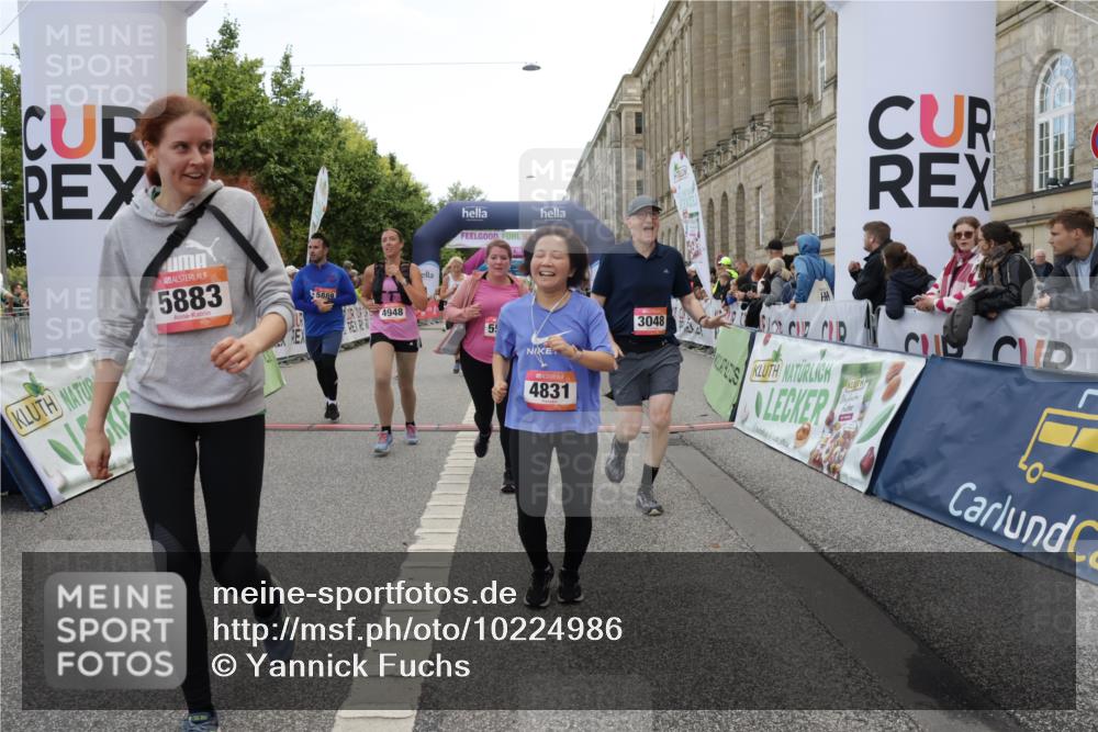 06.09.2026 - CURREX Alsterlauf Yannick Fuchs http://msf.ph/oto/10224986 06.09.2026 10:12:22 Ziel 3048, 3111, 3112, 4063, 4831, 4948, 5203, 5573, 5883, 5889, 6266 meine-sportfotos.de