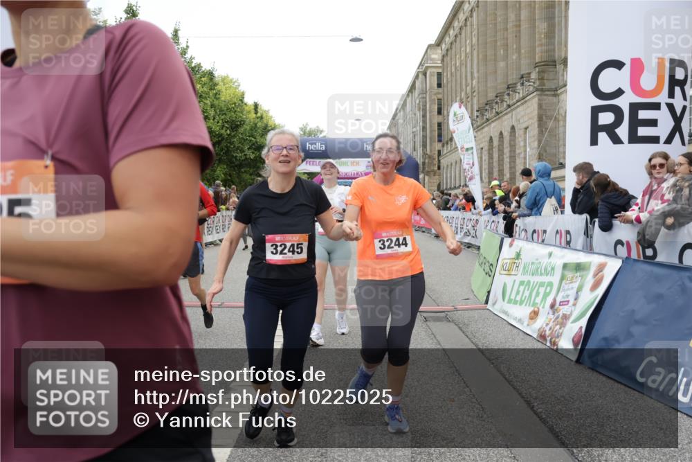 06.09.2026 - CURREX Alsterlauf Yannick Fuchs http://msf.ph/oto/10225025 06.09.2026 10:12:33 Ziel 2132, 2205, 3173, 3244, 3245, 3616, 3710, 4421, 4810, 4975, 4976, 5185, 5220, 5285, 6094, 6237, 6266 meine-sportfotos.de