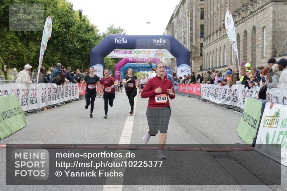 06.09.2026 - CURREX Alsterlauf Yannick Fuchs http://msf.ph/oto/10225377 06.09.2026 10:14:10 Ziel 2800, 2866, 2867, 3494, 3992, 3993, 4109, 4253, 4981, 5506 meine-sportfotos.de