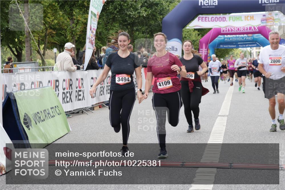 06.09.2026 - CURREX Alsterlauf Yannick Fuchs http://msf.ph/oto/10225381 06.09.2026 10:14:11 Ziel 2800, 2866, 2867, 3494, 3992, 3993, 4109, 4253, 4452, 4981, 5506 meine-sportfotos.de
