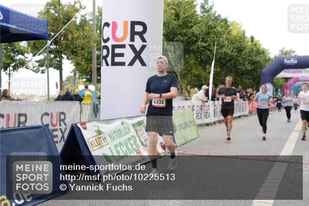 06.09.2026 - CURREX Alsterlauf Yannick Fuchs http://msf.ph/oto/10225513 06.09.2026 10:14:45 Ziel 3184, 3260, 3624, 3907, 4362, 4677, 5078, 5533, 5534, 5965, 6053, 6158, 6332 meine-sportfotos.de