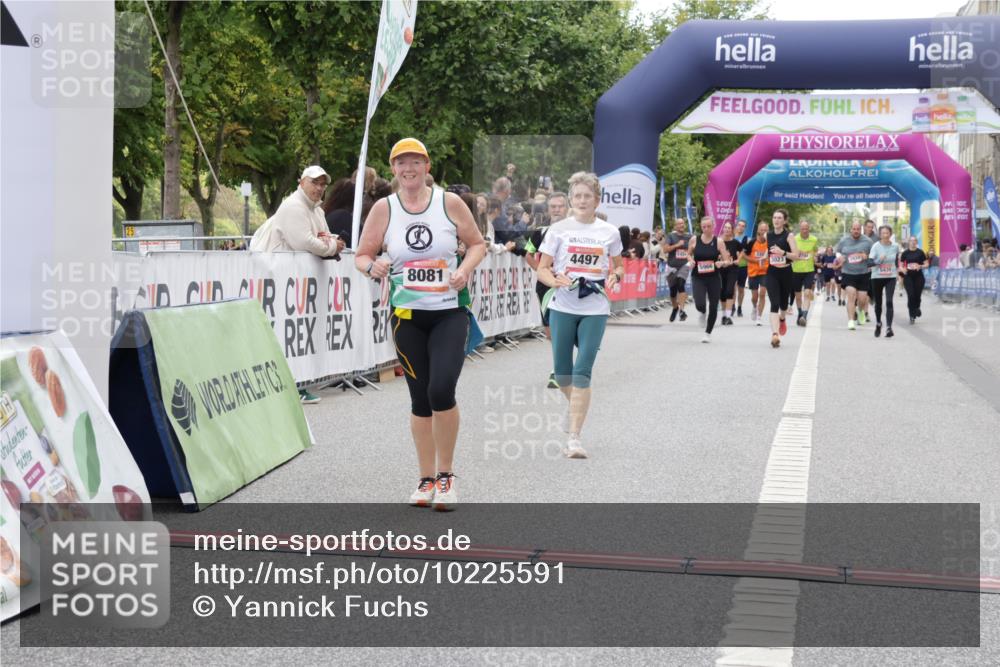 06.09.2026 - CURREX Alsterlauf Yannick Fuchs http://msf.ph/oto/10225591 06.09.2026 10:15:04 Ziel 2789, 2860, 3134, 3614, 3630, 3631, 4281, 4497, 5896, 8081 meine-sportfotos.de