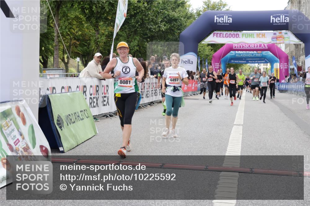 06.09.2026 - CURREX Alsterlauf Yannick Fuchs http://msf.ph/oto/10225592 06.09.2026 10:15:04 Ziel 2789, 2860, 3134, 3614, 3630, 3631, 4281, 4497, 5896, 8081 meine-sportfotos.de