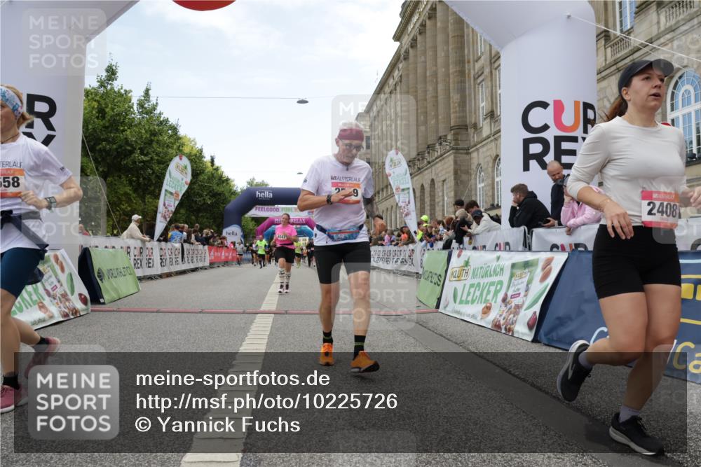 06.09.2026 - CURREX Alsterlauf Yannick Fuchs http://msf.ph/oto/10225726 06.09.2026 10:15:50 Ziel 1003, 2408, 2558, 2559, 3741, 3870, 4547, 4600, 4926, 5221, 6022, 6097 meine-sportfotos.de