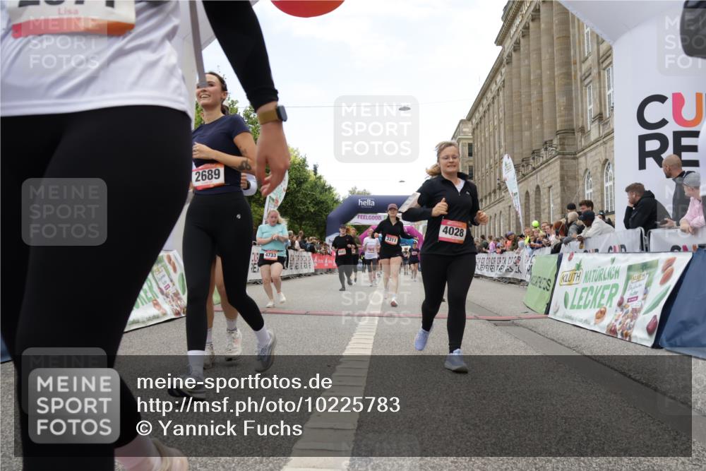 06.09.2026 - CURREX Alsterlauf Yannick Fuchs http://msf.ph/oto/10225783 06.09.2026 10:16:04 Ziel 2098, 2570, 2571, 2689, 2810, 3234, 3281, 3311, 4028, 4043, 4056, 4069, 4154, 4156, 4264, 4319, 4320, 4733, 5065, 5081, 5476, 5618, 5825, 8218 meine-sportfotos.de